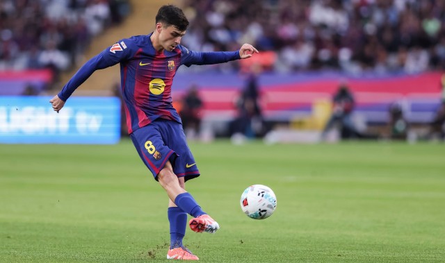 db真人官网入口-塞尔电台：佩德里在比赛中感到腿筋撕裂，明天他将接受检查