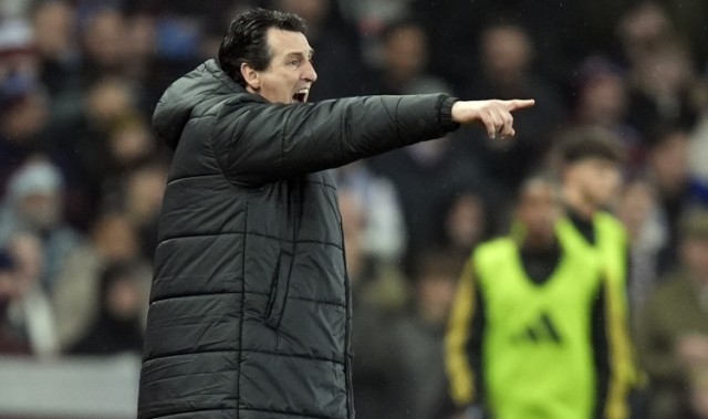 db真人官网-内维尔：考虑到埃梅里在阿森纳的执教经历，曼联不会选他